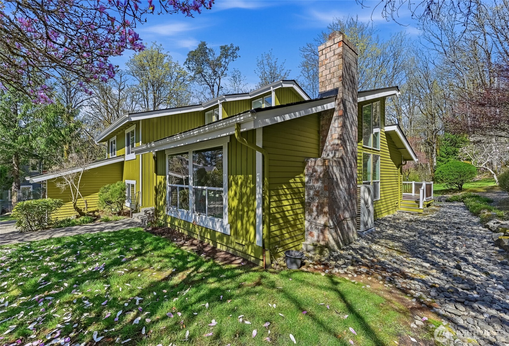 5600 140th Place SE, Bellevue, WA 98006