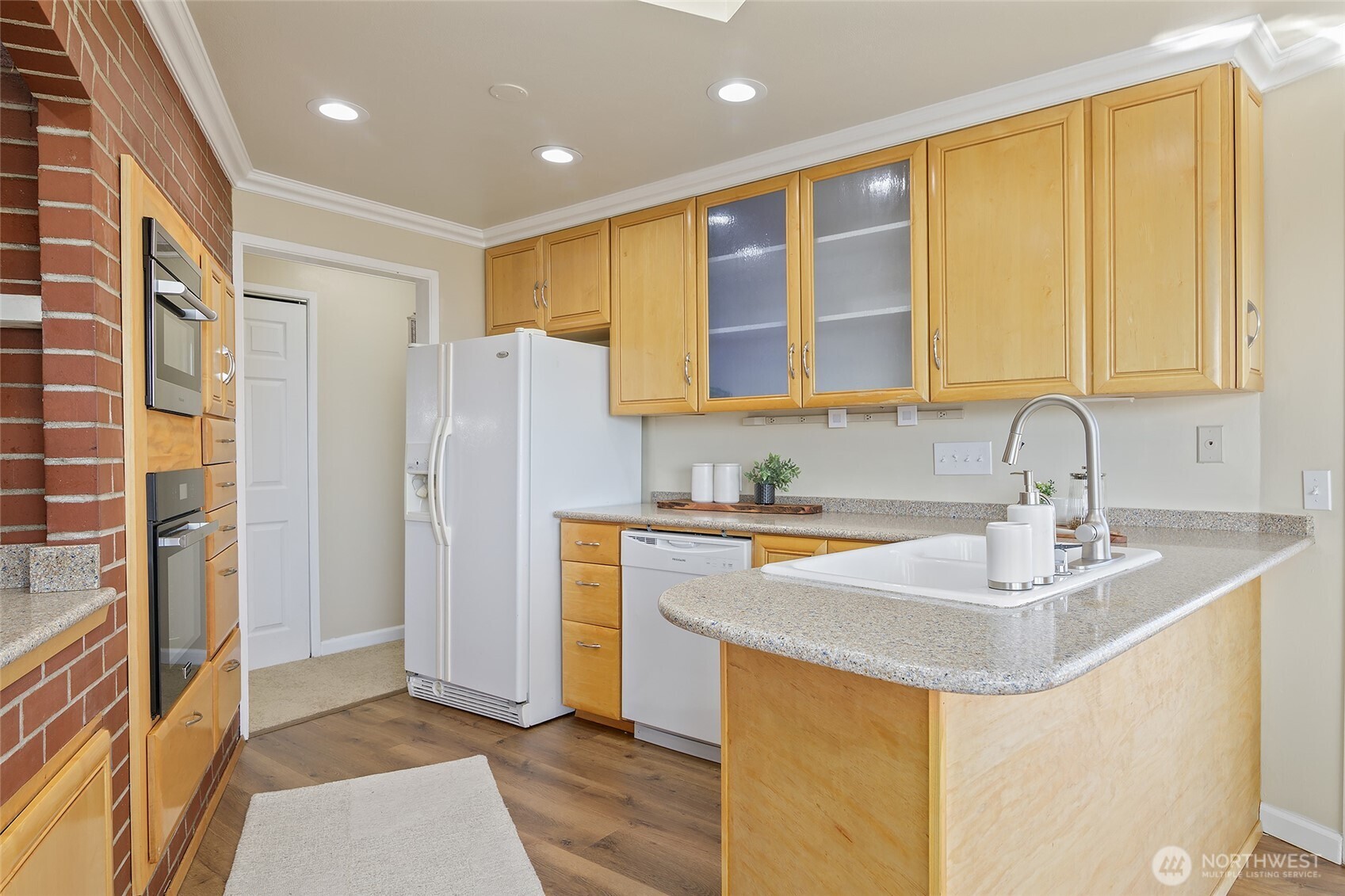 20910 9th Avenue S, Des Moines, WA 98198-3254