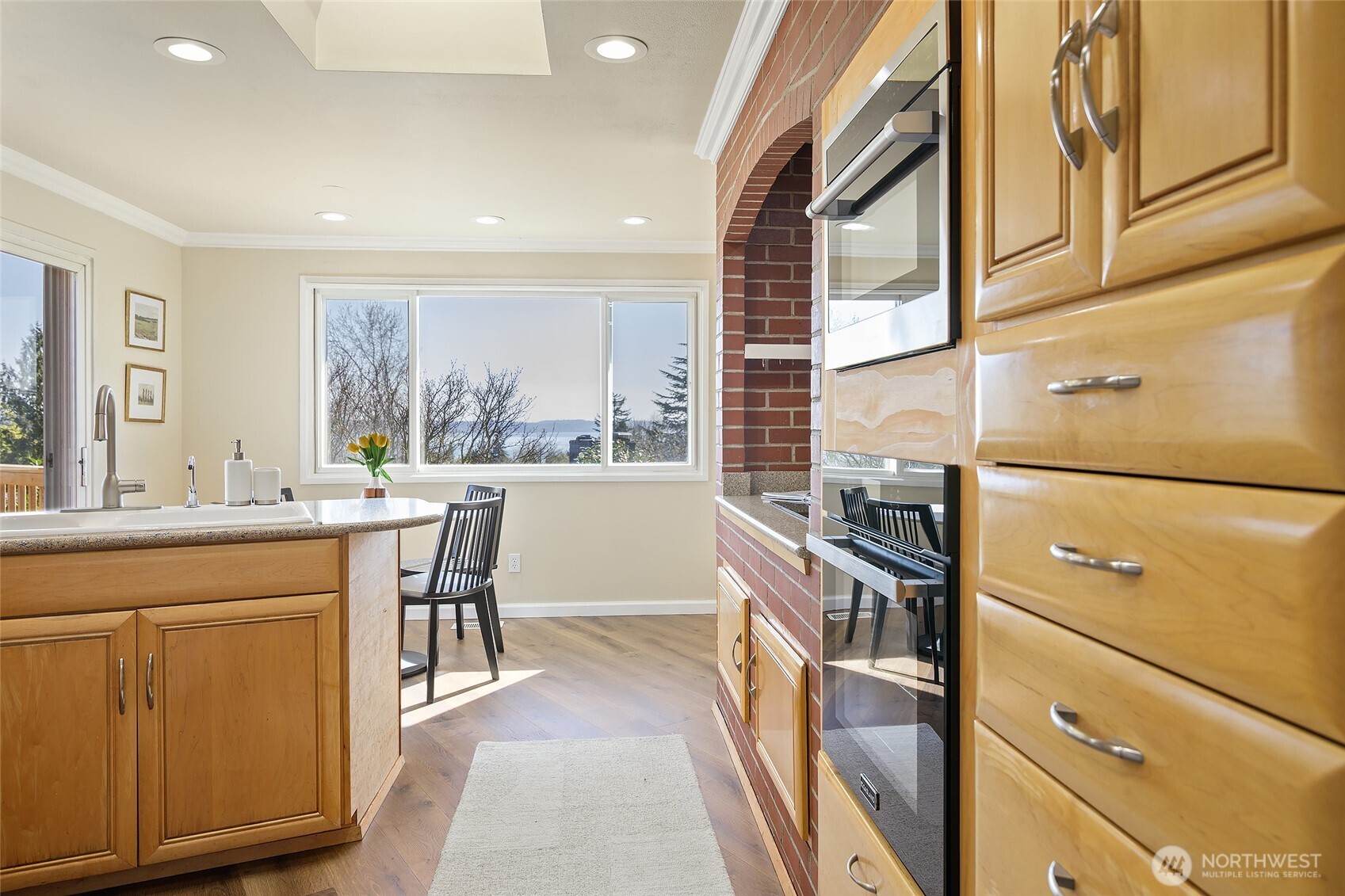 20910 9th Avenue S, Des Moines, WA 98198-3254