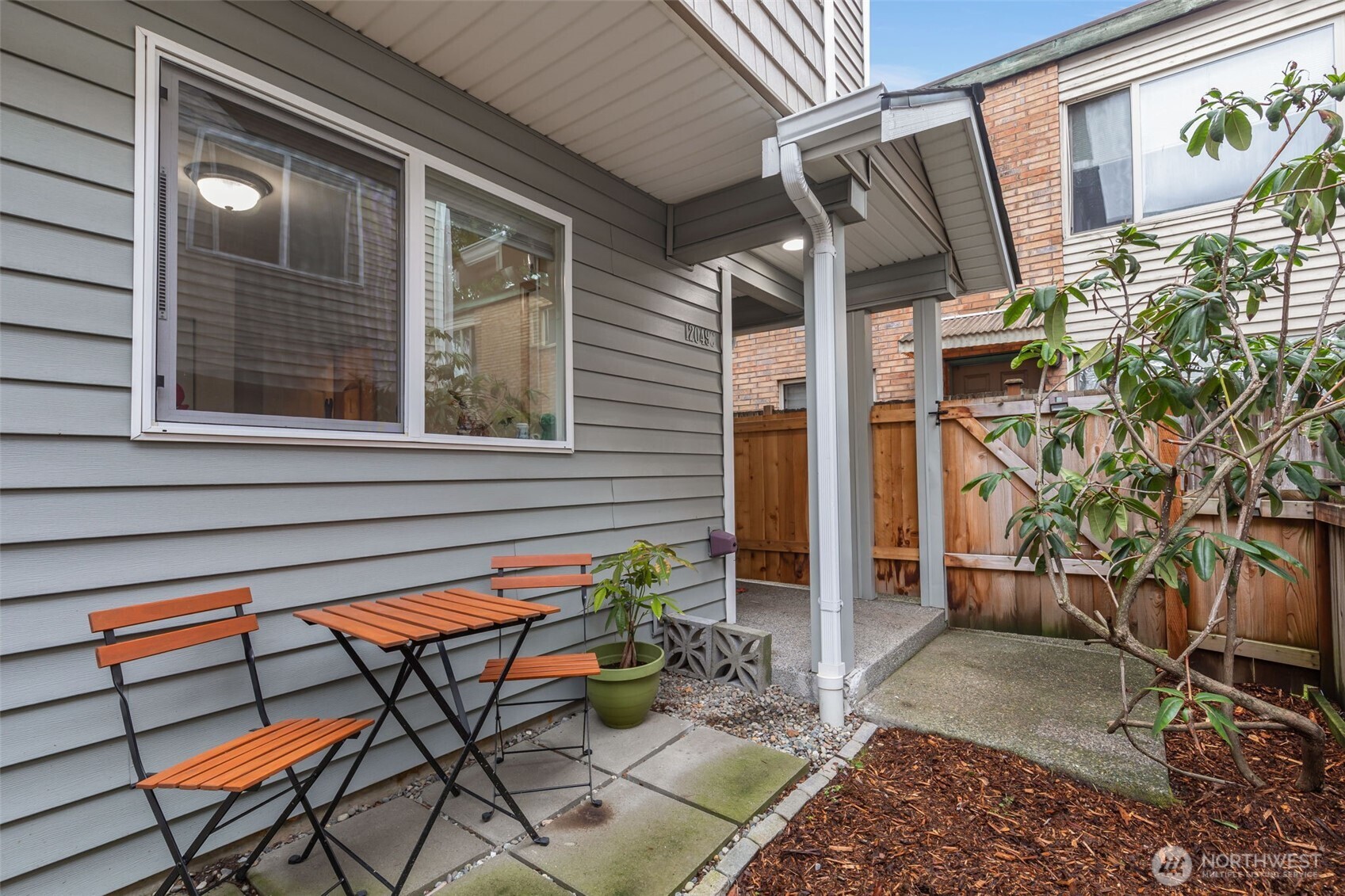 12049 32nd Avenue NE #C, Seattle, WA 98125