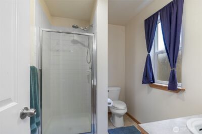 12049 32nd Avenue NE #C, Seattle, WA 98125 - Photo 6