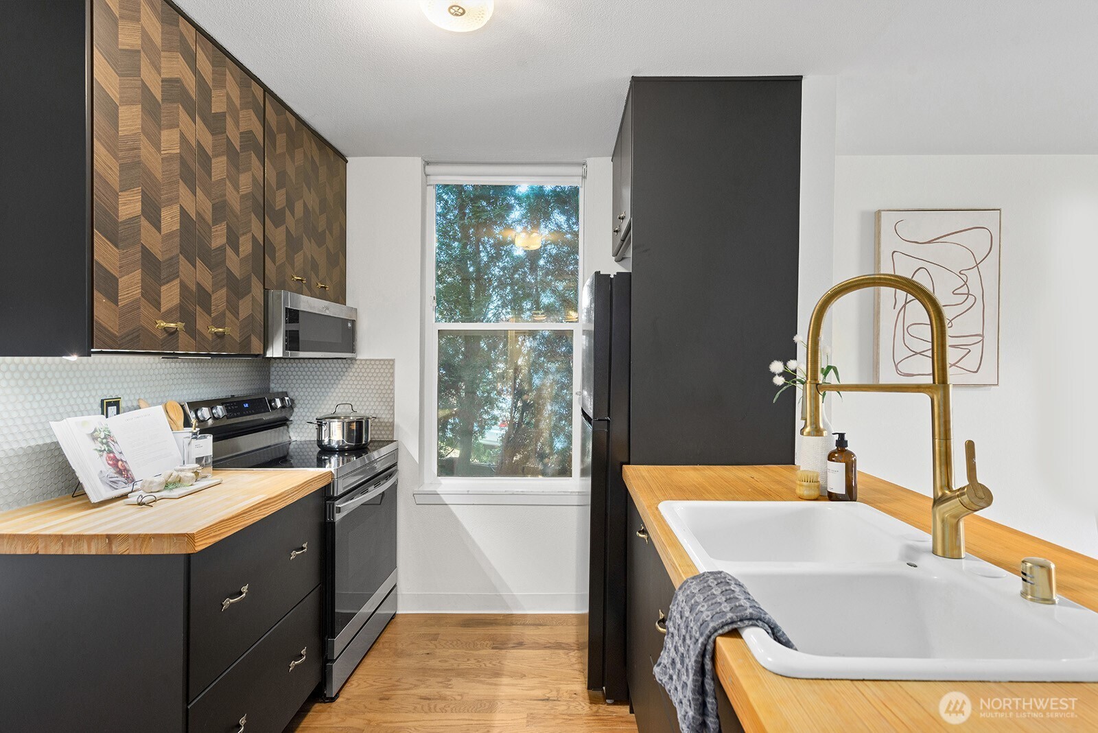 5000 Fauntleroy Way SW #202, Seattle, WA 98136