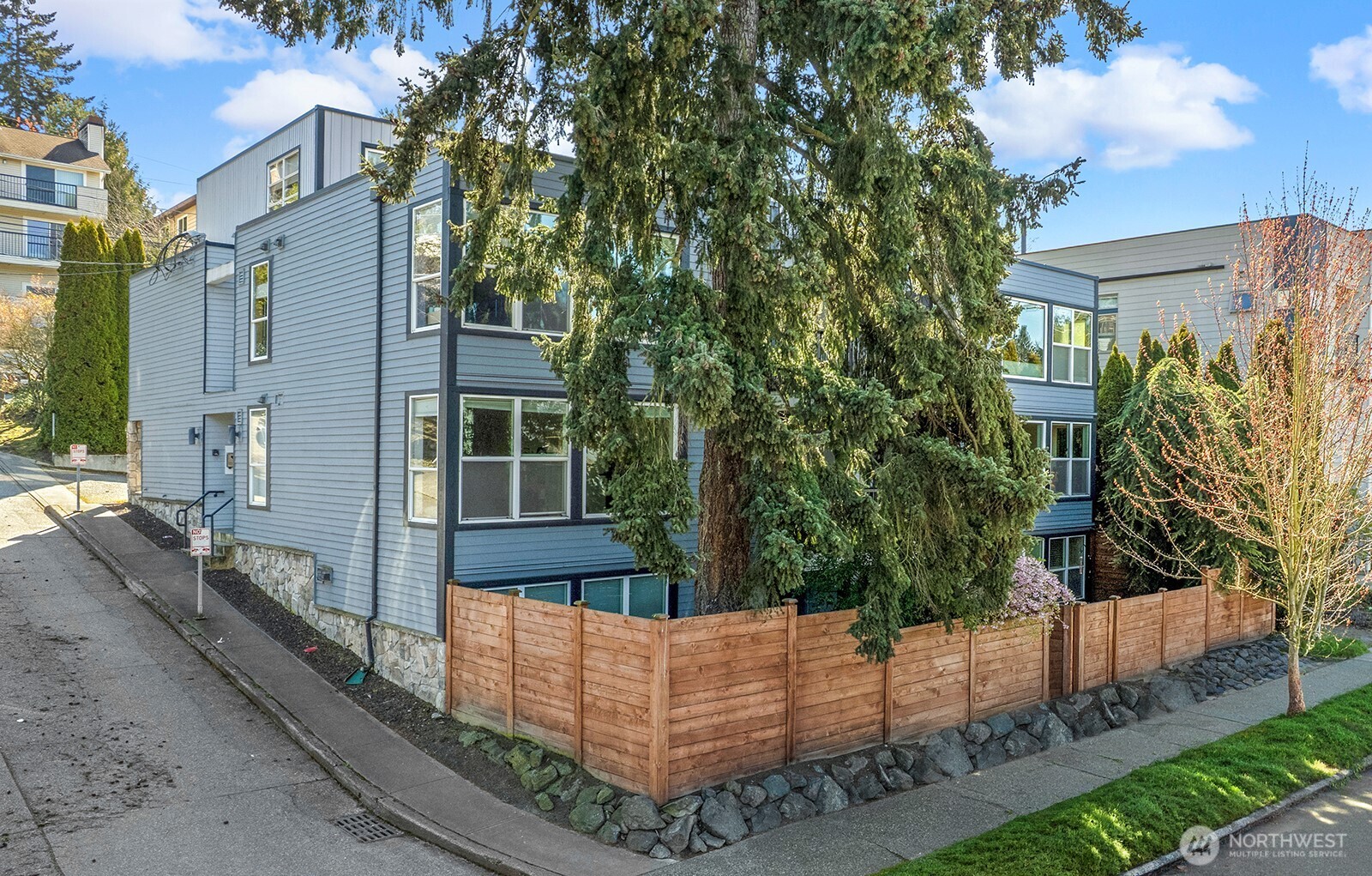 5000 Fauntleroy Way SW #202, Seattle, WA 98136