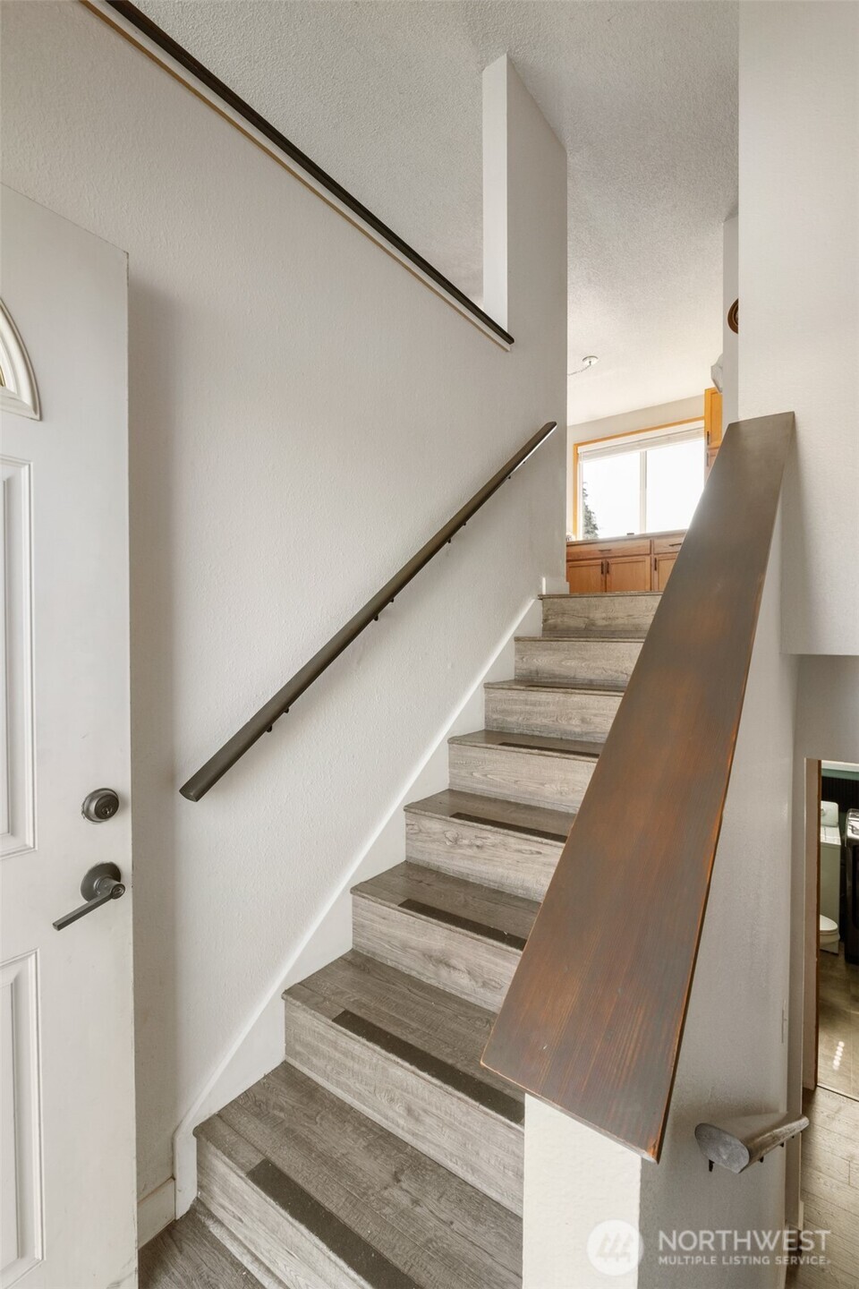 515 Van Trump Avenue NW, Yelm, WA 98597