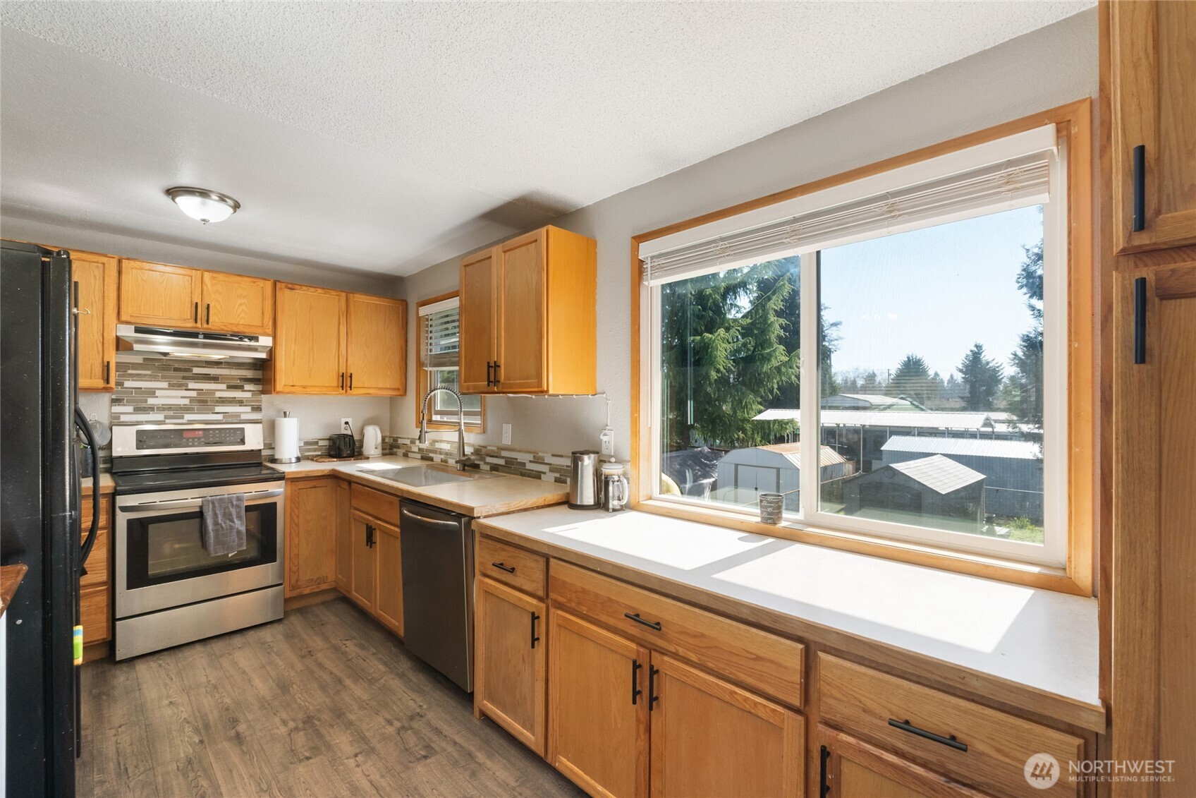 515 Van Trump Avenue NW, Yelm, WA 98597