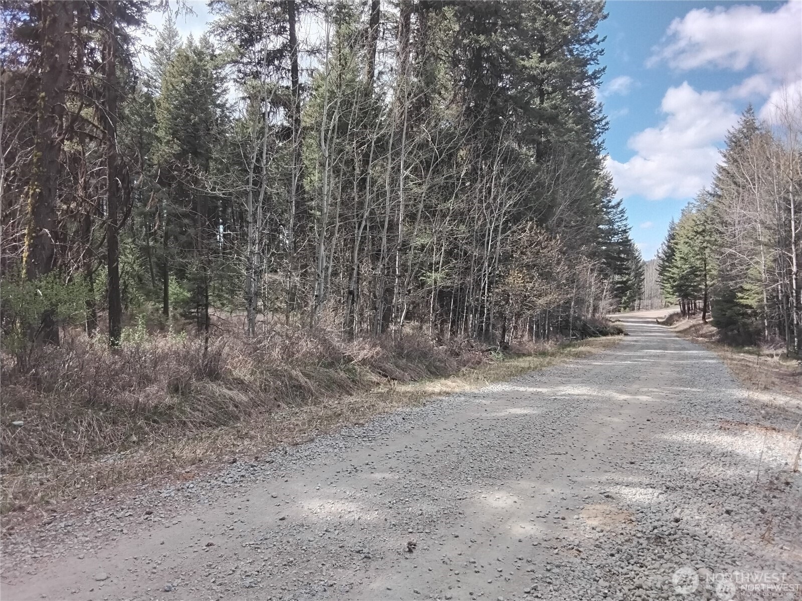 44 Trapline Loop Road , Oroville, WA 98844