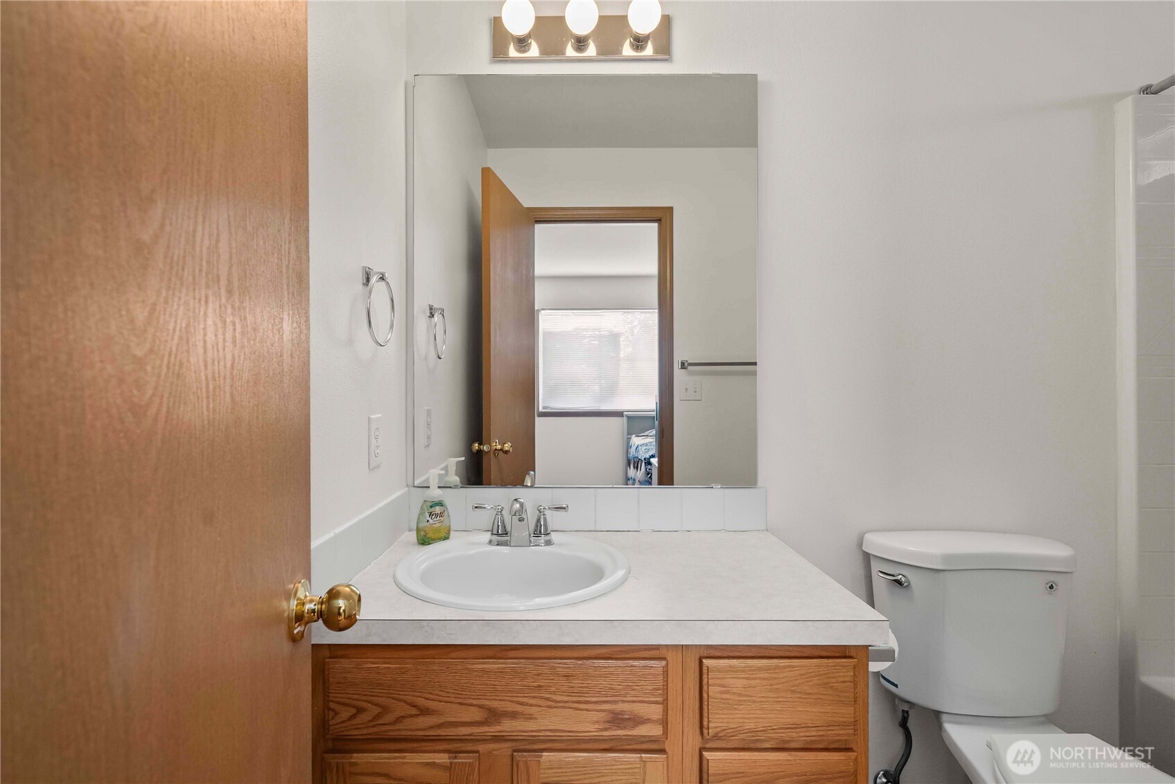 11236 3rd Avenue E, Tacoma, WA 98445-7727