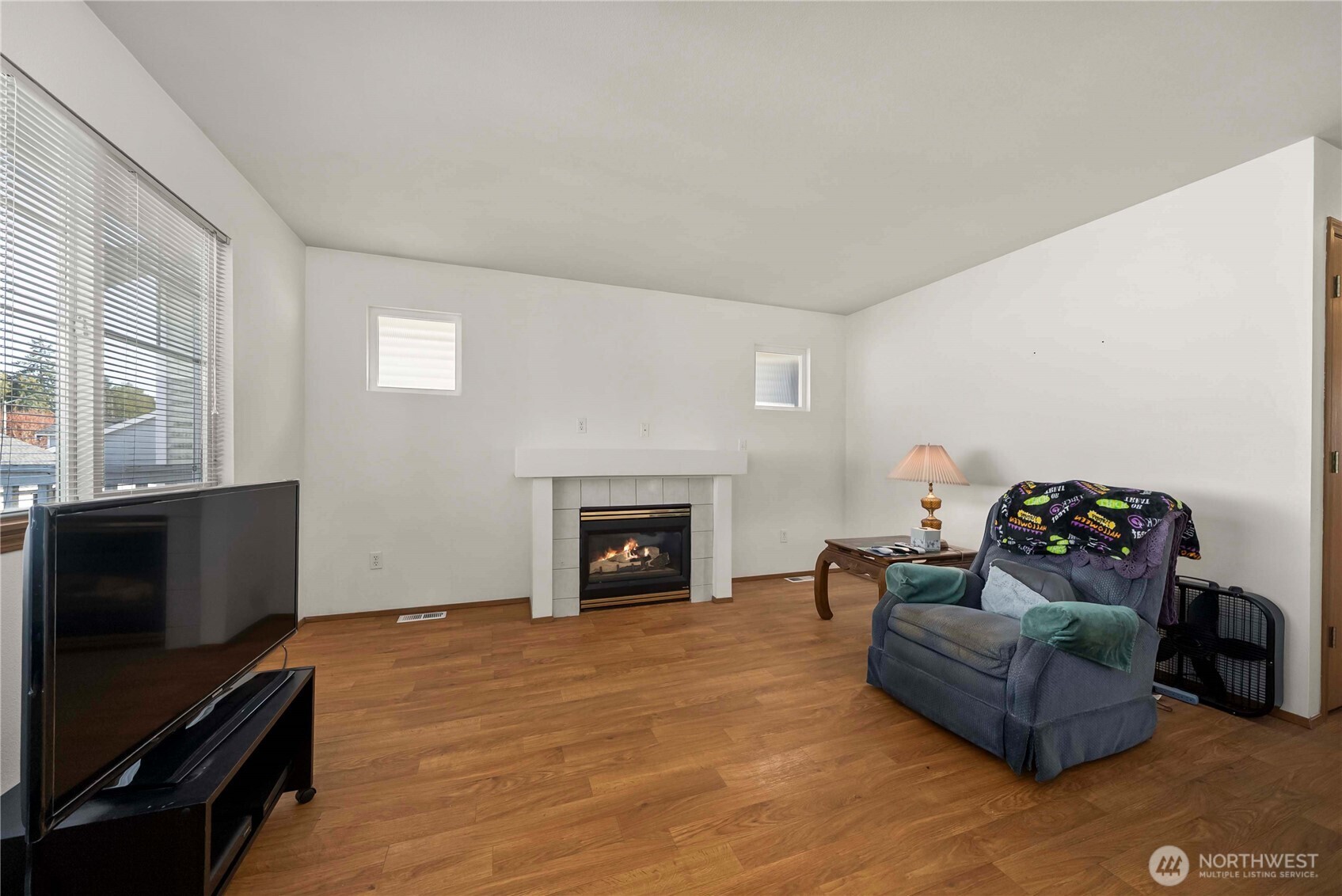 11236 3rd Avenue E, Tacoma, WA 98445-7727