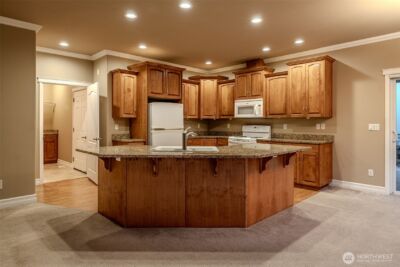 1830 Heritage Drive , Wenatchee, WA 98801-8204 - Photo 11