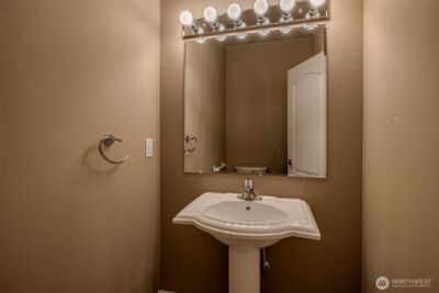 1830 Heritage Drive , Wenatchee, WA 98801-8204 - Photo 16
