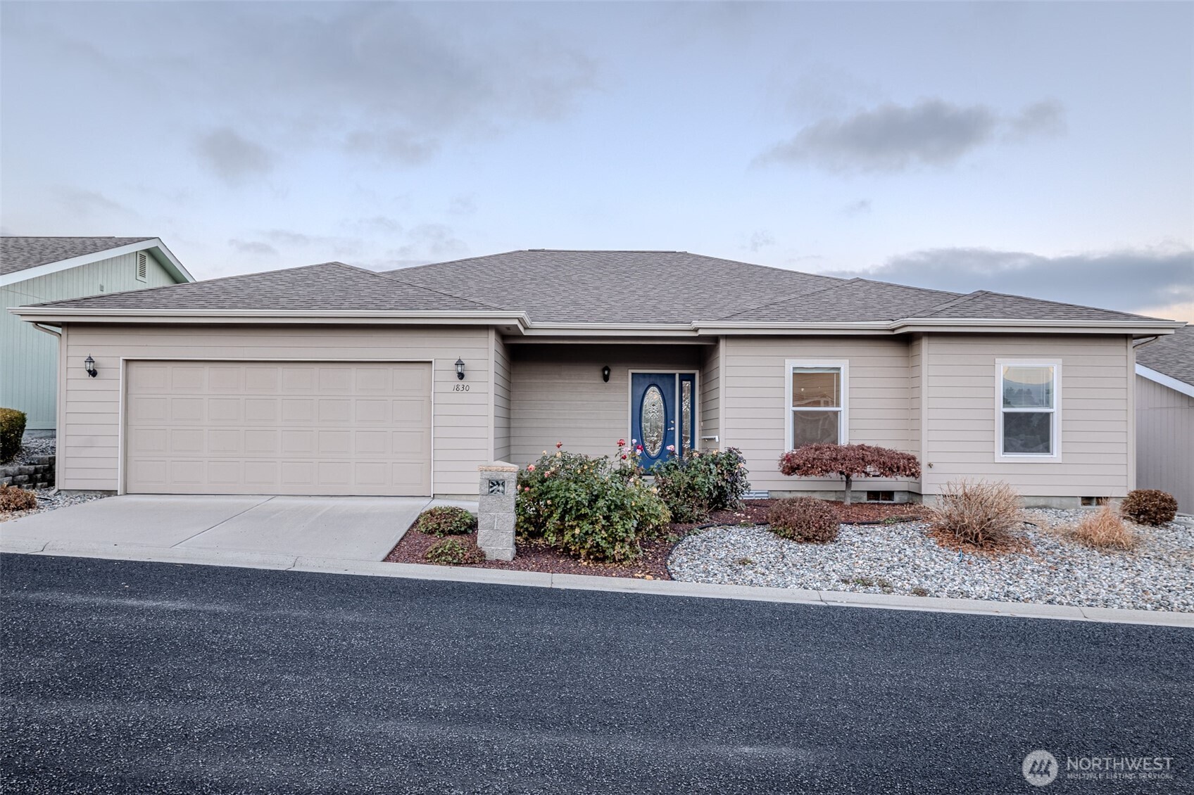 1830 Heritage Drive , Wenatchee, WA 98801-8204
