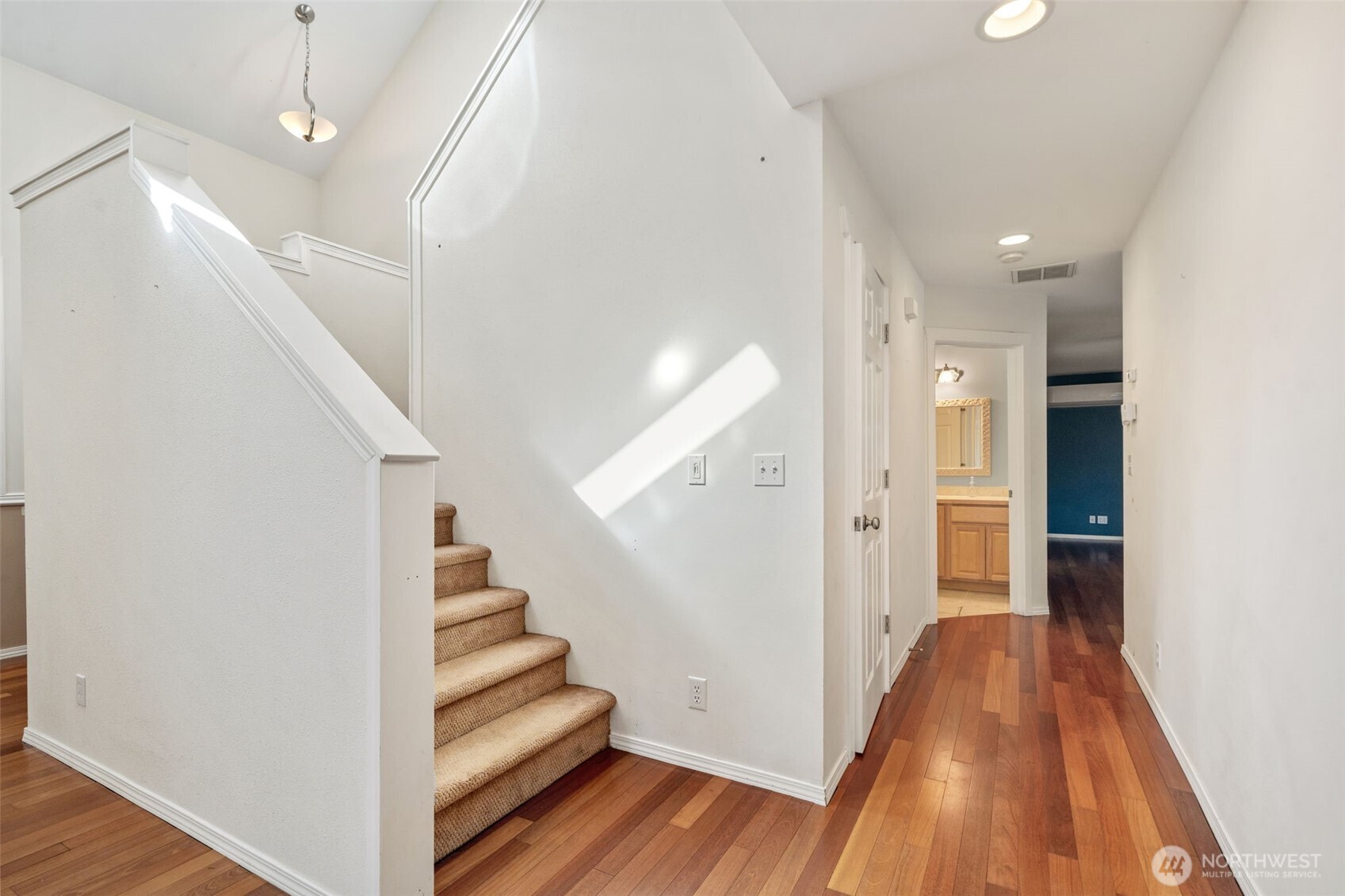 5662 Hicks Ave NE, Bremerton, WA 98311