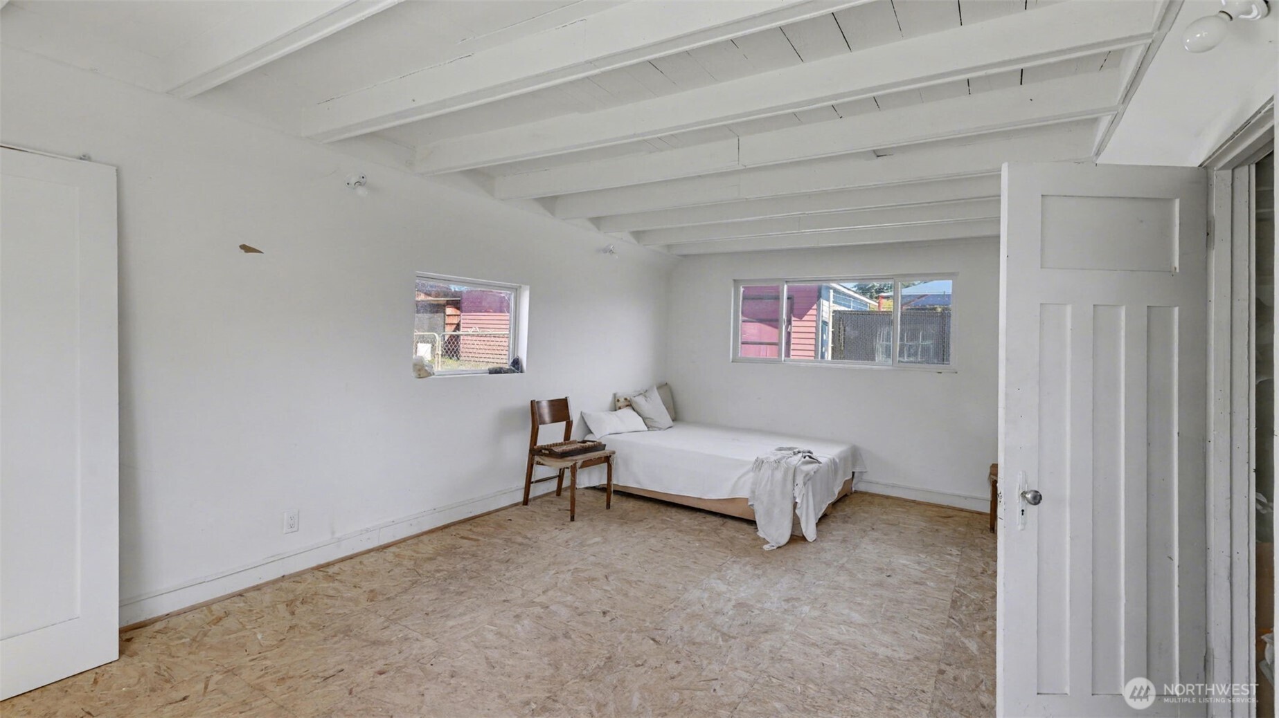 8650 10th Avenue SW, Seattle, WA 98106