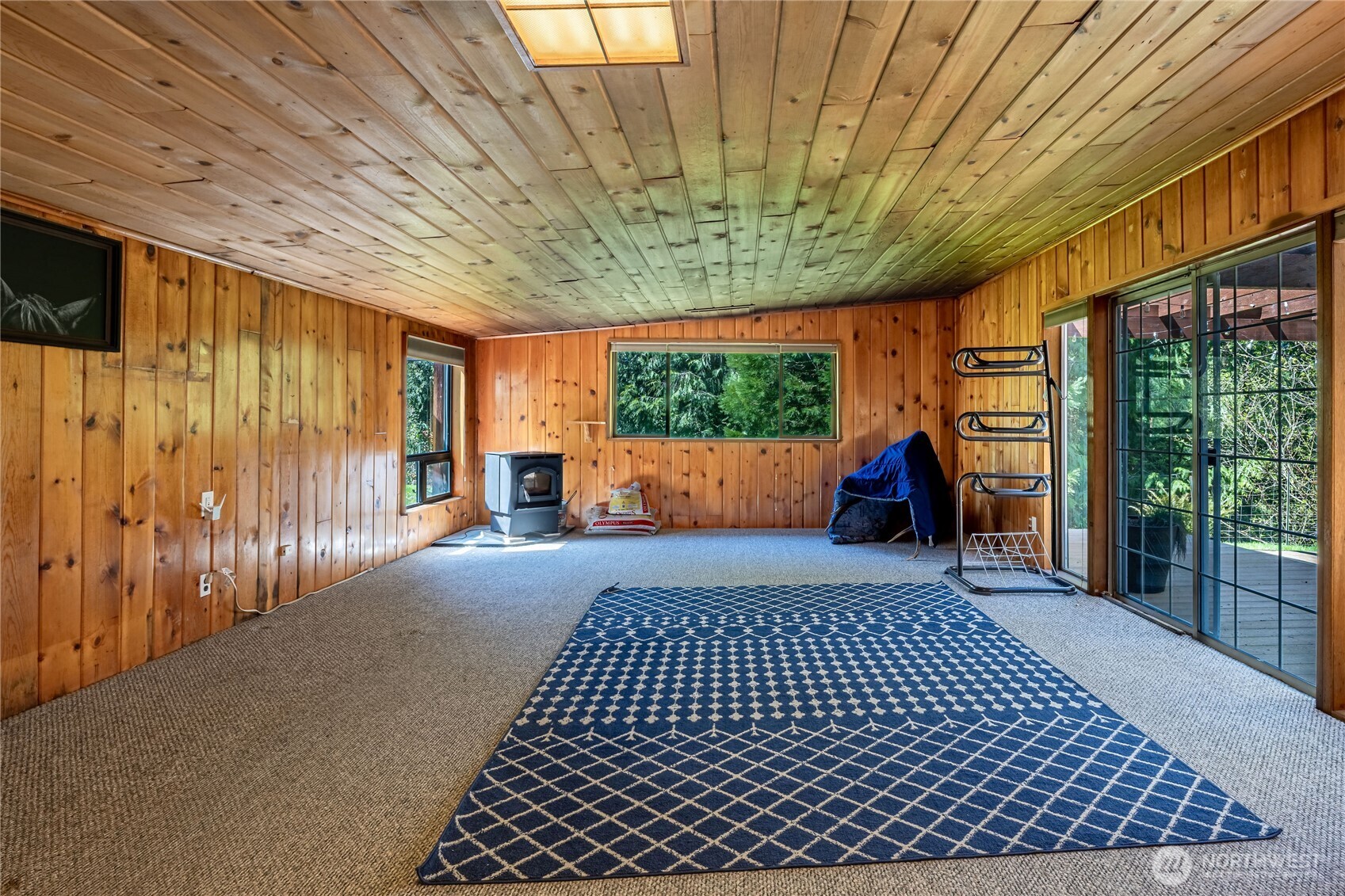 37627 W Lake Walker Drive SE, Enumclaw, WA 98022