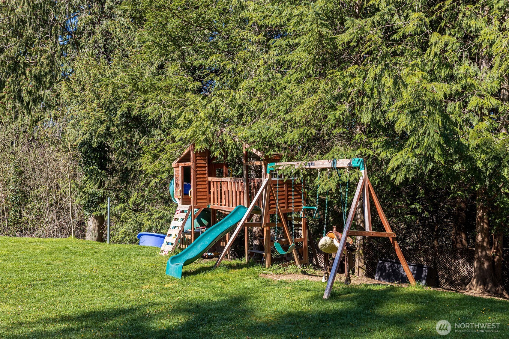 37627 W Lake Walker Drive SE, Enumclaw, WA 98022