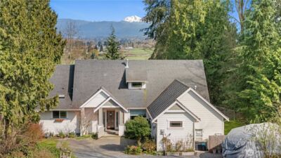 513 212th Street NW, Arlington, WA 98223 - Photo 2