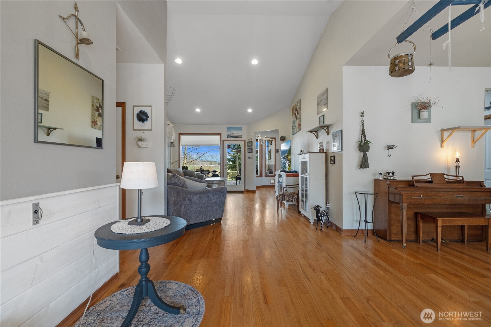 513 212th Street NW, Arlington, WA 98223