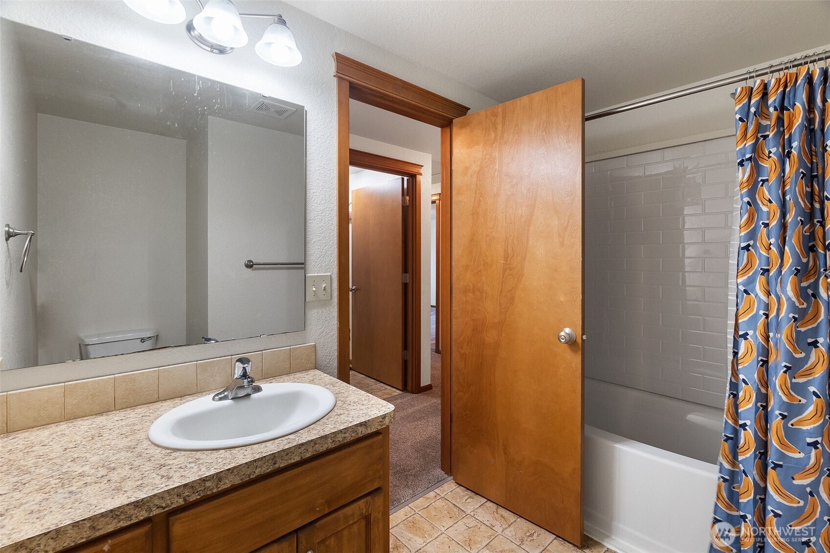 6107 189th Loop SW, Rochester, WA 98579