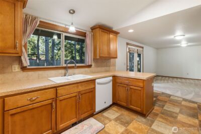 6107 189th Loop SW, Rochester, WA 98579 - Photo 5