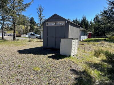 583 Meadow Avenue NE, Ocean Shores, WA 98569 - Photo 10