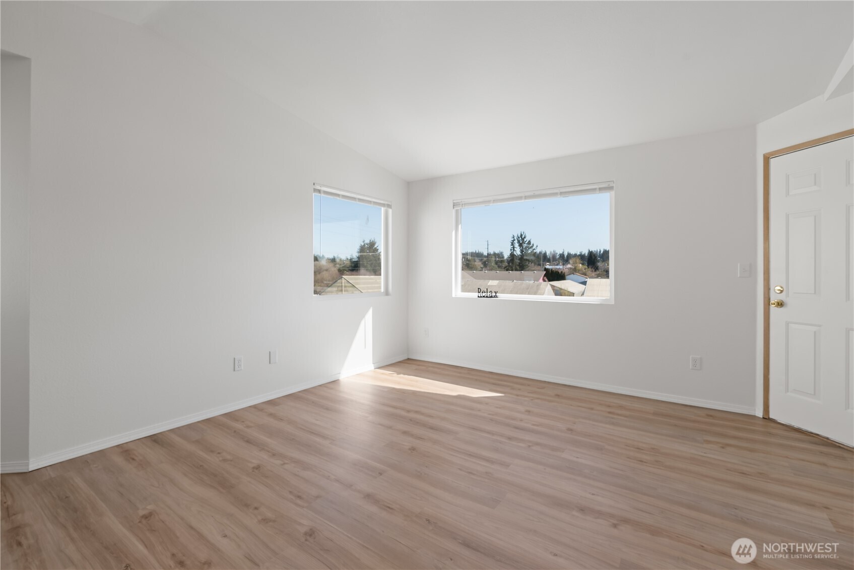 537 NE Ellis Way #B201, Oak Harbor, WA 98277