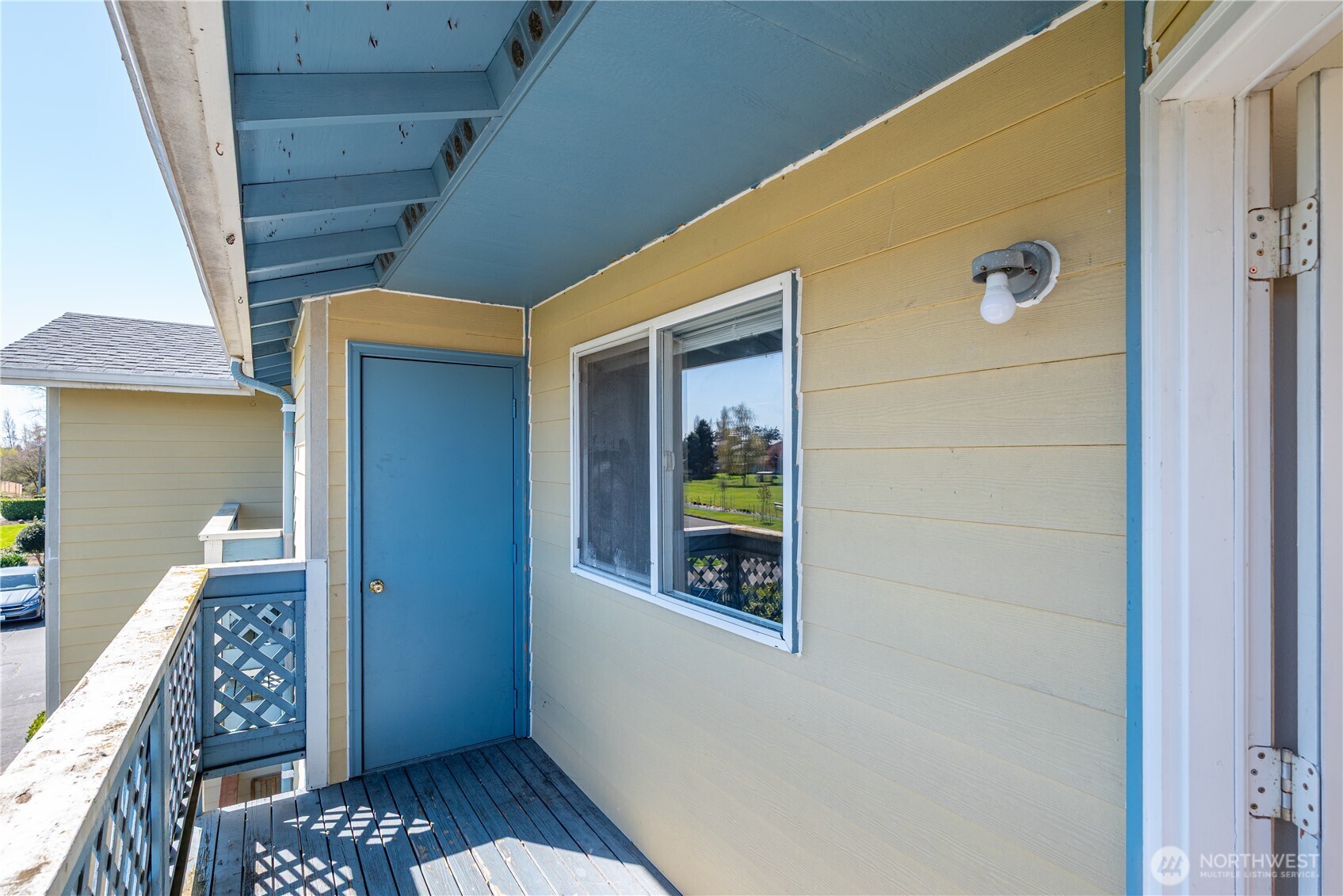 537 NE Ellis Way #B201, Oak Harbor, WA 98277