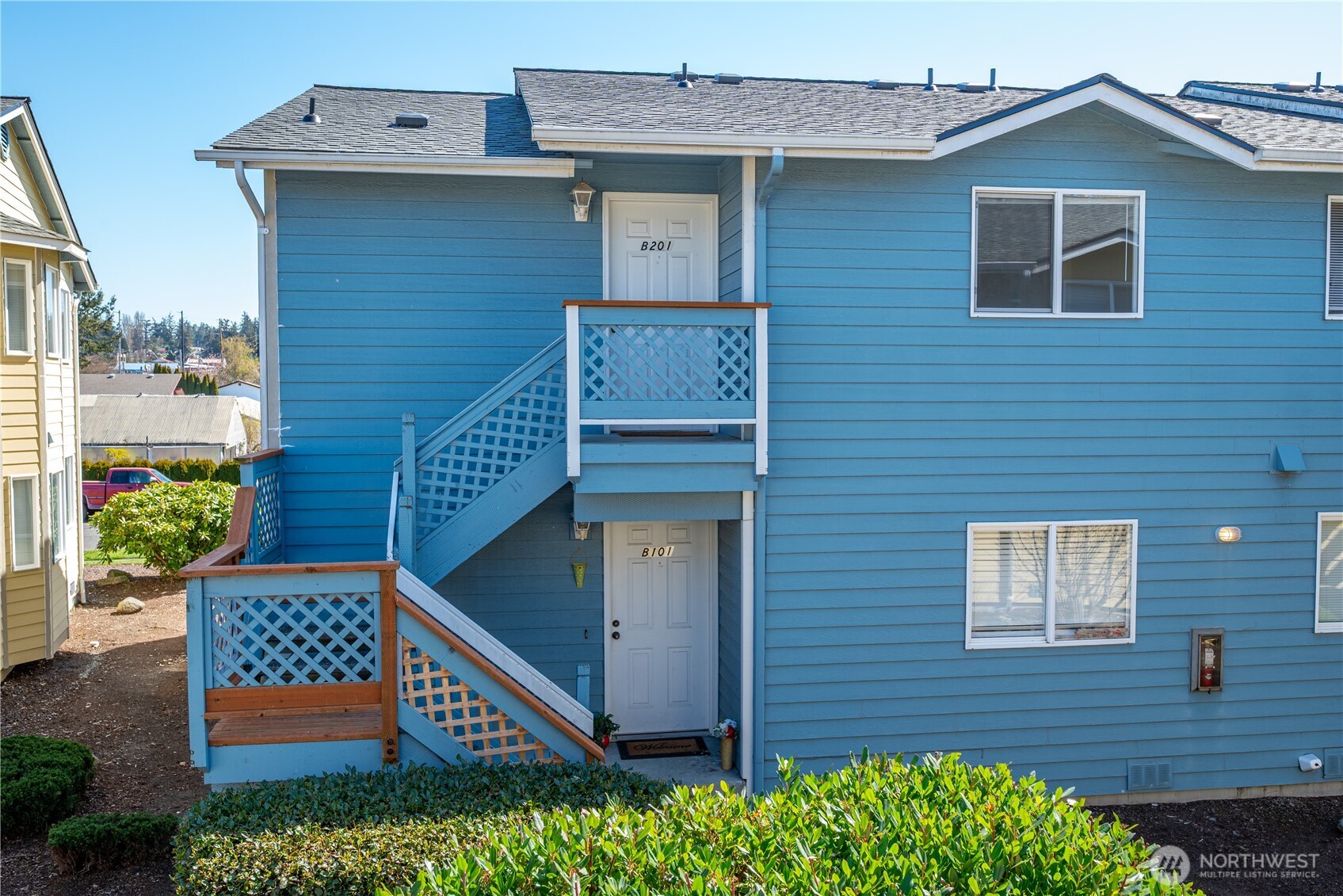 537 NE Ellis Way #B201, Oak Harbor, WA 98277