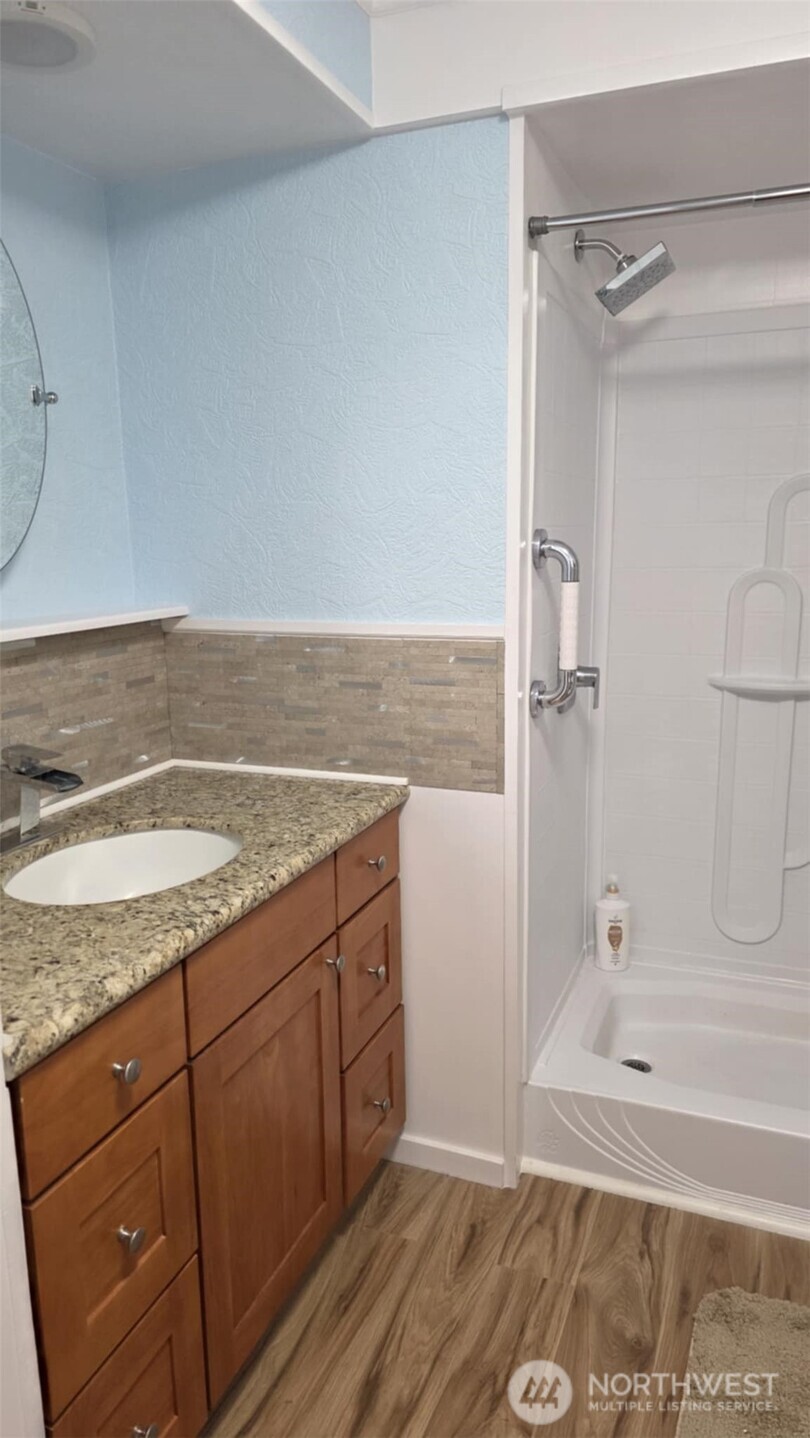 207 Ho Hum Lane , Aberdeen, WA 98520