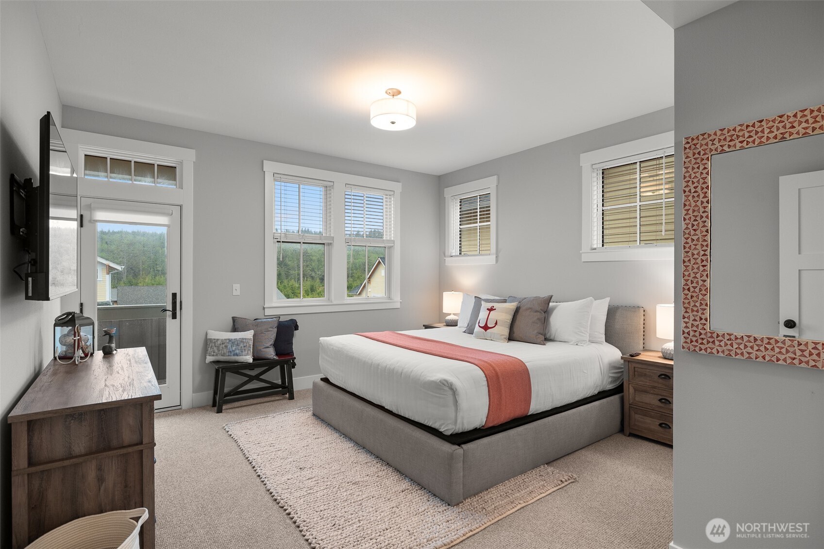 367 Compass Street , Pacific Beach, WA 98571