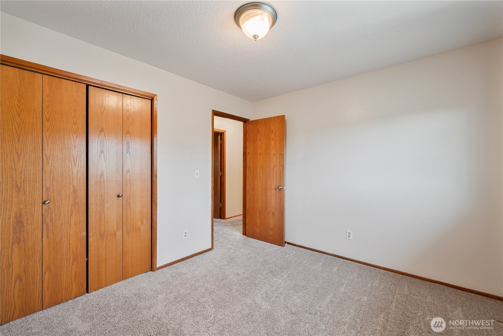 240 St. James Place , Longview, WA 98632