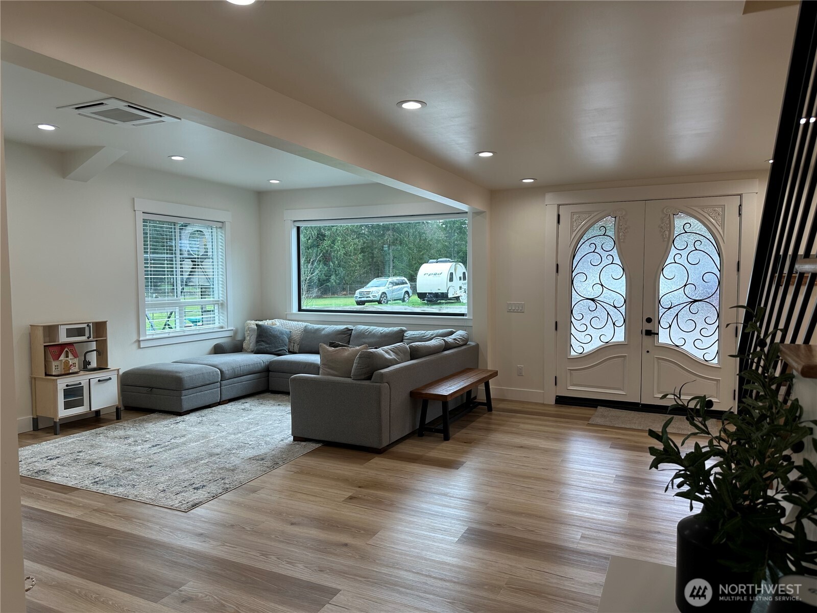 31305 SE 202nd Avenue , Kent, WA 98042