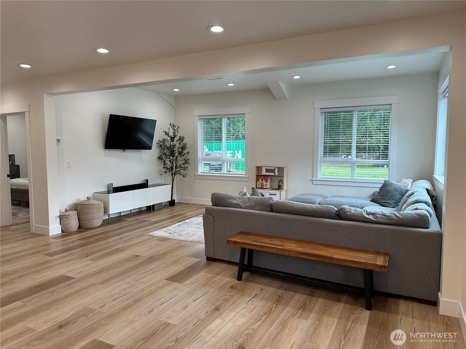 31305 SE 202nd Avenue , Kent, WA 98042