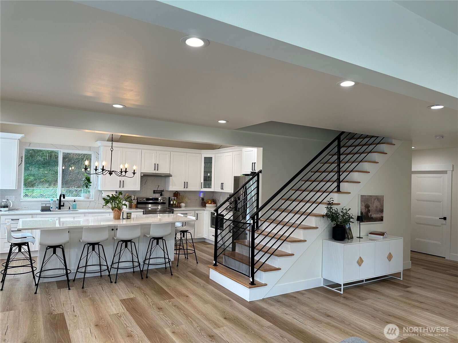 31305 SE 202nd Avenue , Kent, WA 98042