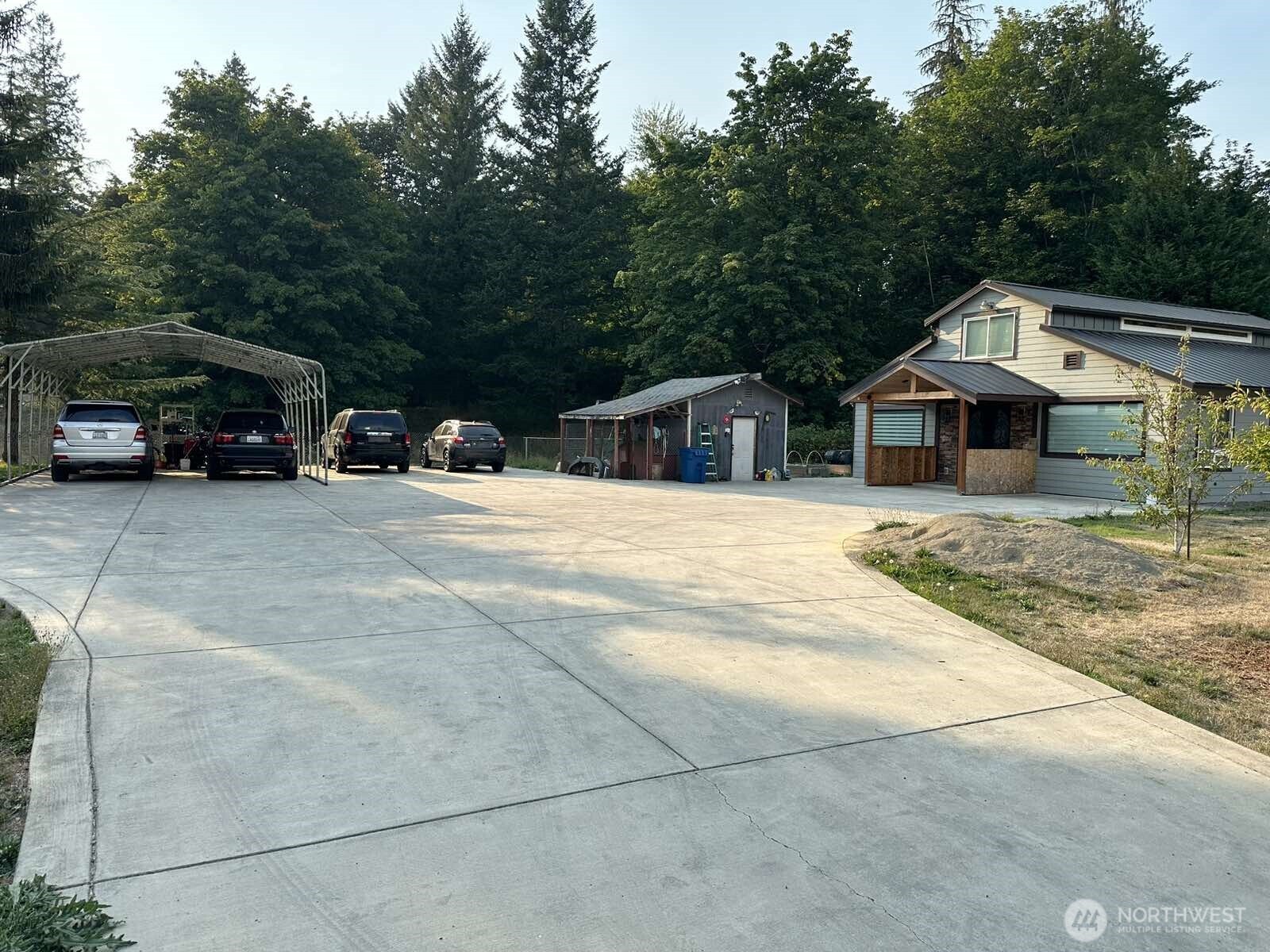 31305 SE 202nd Avenue , Kent, WA 98042