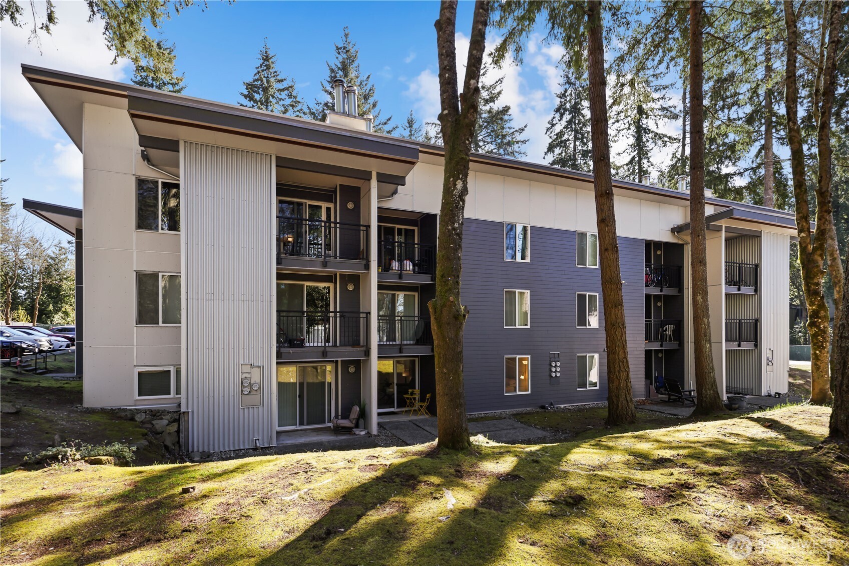 14515 NE 32nd Street #H104, Bellevue, WA 98007