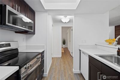 14515 NE 32nd Street #H104, Bellevue, WA 98007 - Photo 12