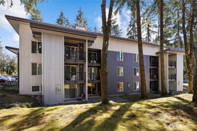 14515 NE 32nd Street #H104, Bellevue, WA 98007 - Photo 2