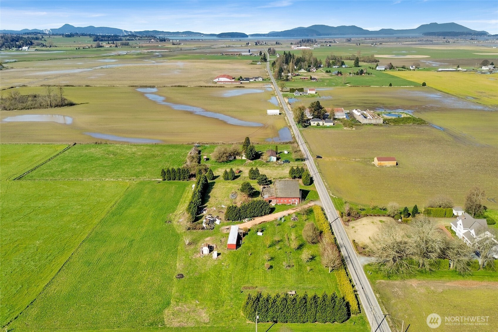 16068 Field Road , Bow, WA 98232