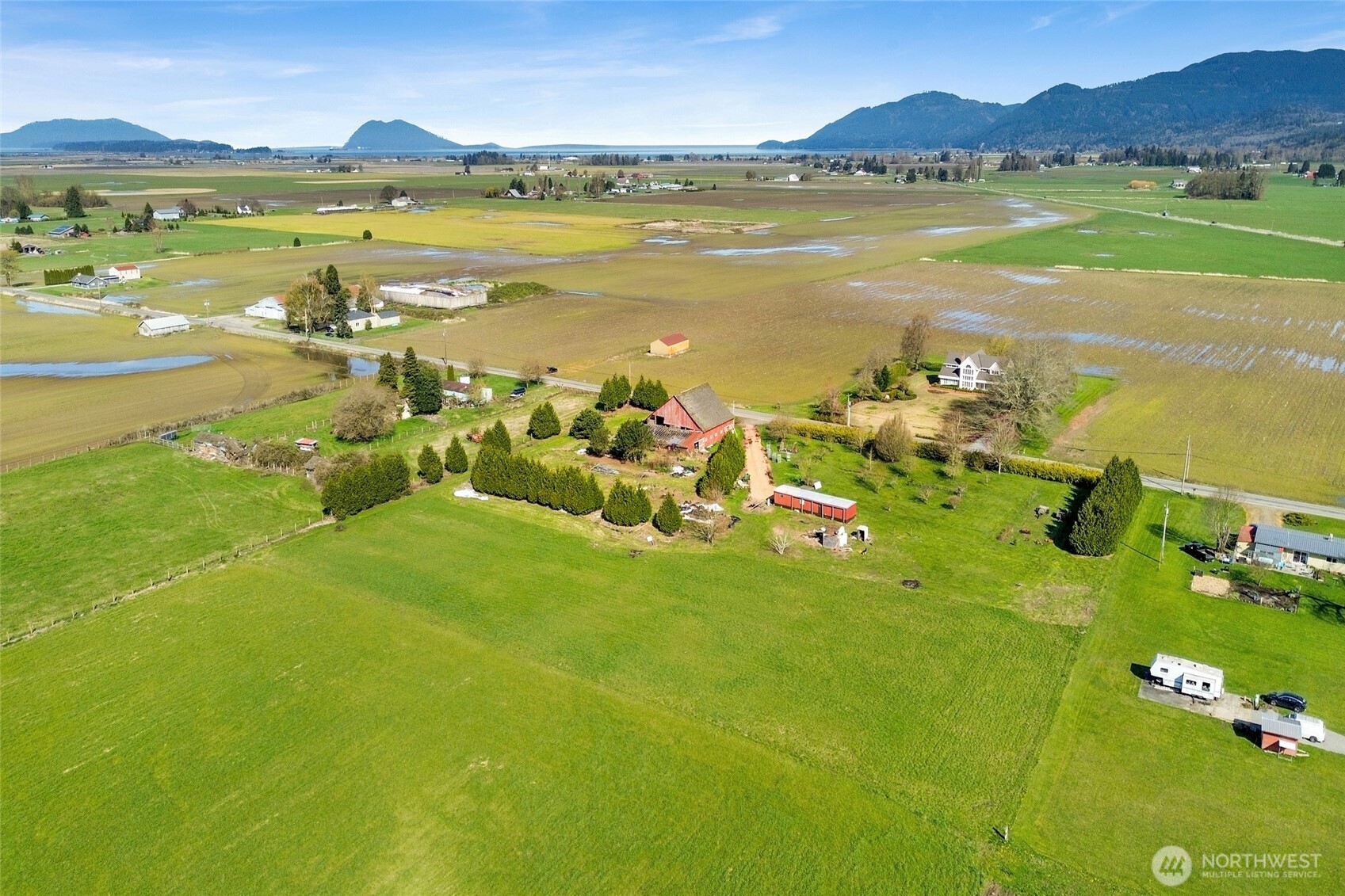 16068 Field Road , Bow, WA 98232