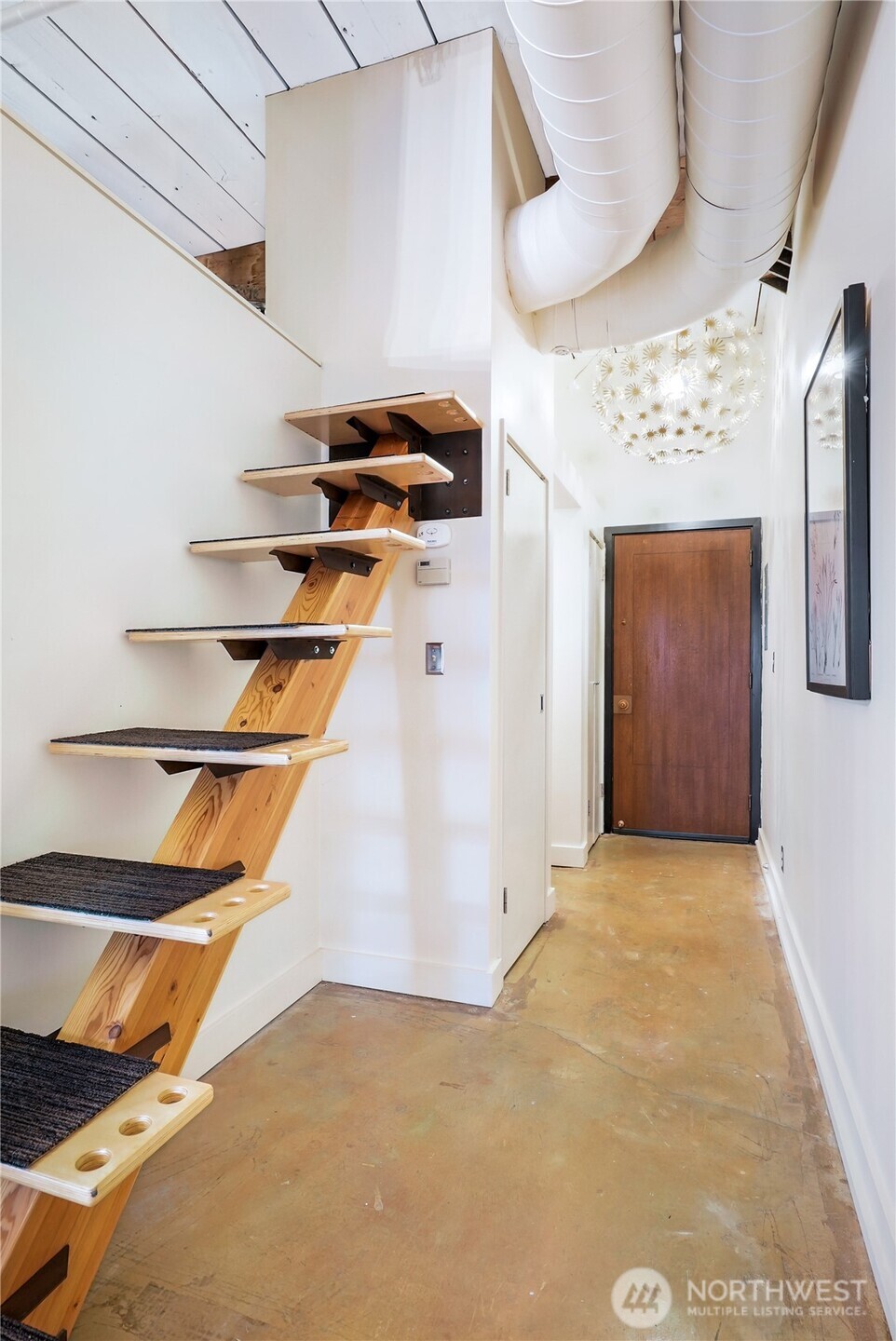 1507 Western Avenue #R102, Seattle, WA 98101