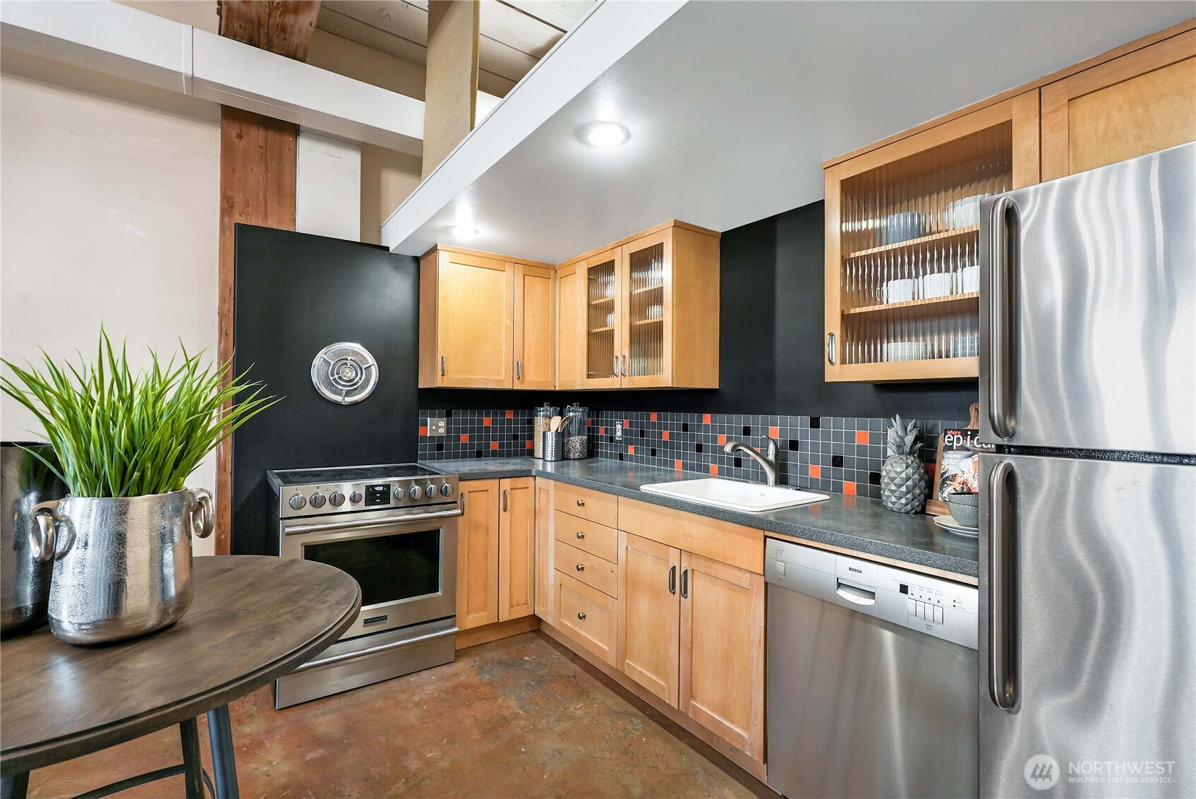 1507 Western Avenue #R102, Seattle, WA 98101