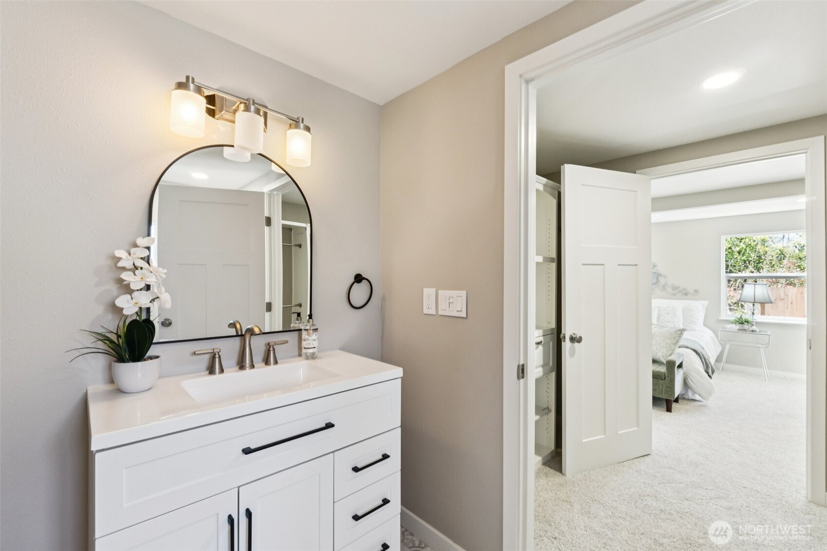 14322 Admiralty Way #27, Lynnwood, WA 98087