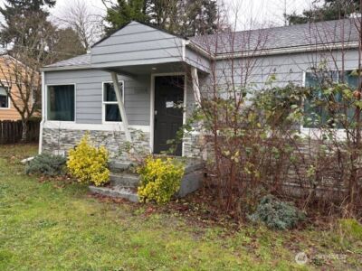 11704 40th Avenue NE, Seattle, WA 98125 - Photo 1