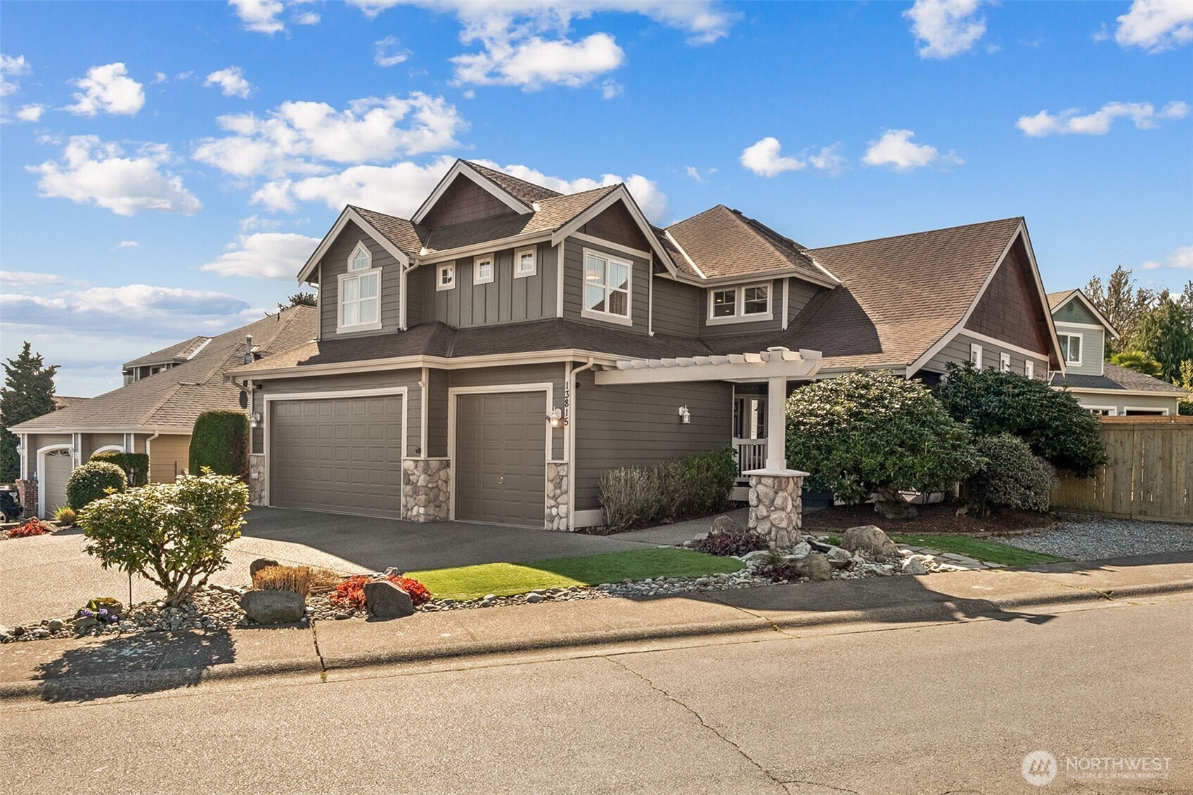 13815 SE 252nd Place , Kent, WA 98042
