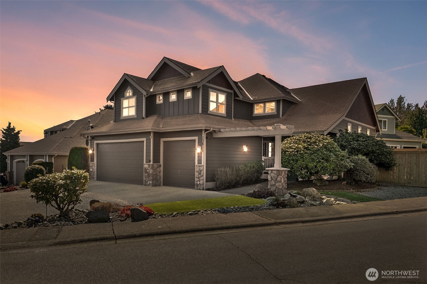 13815 SE 252nd Place , Kent, WA 98042