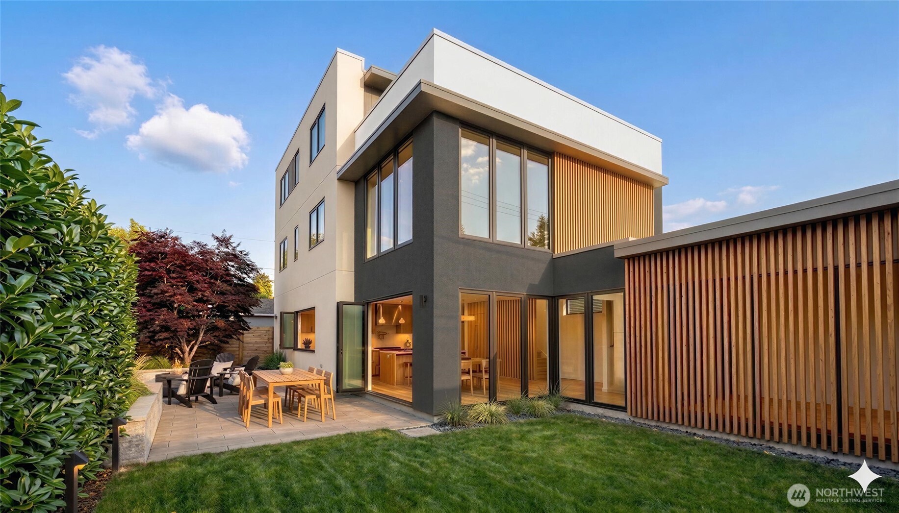 3820 NE 62nd Street , Seattle, WA 98115