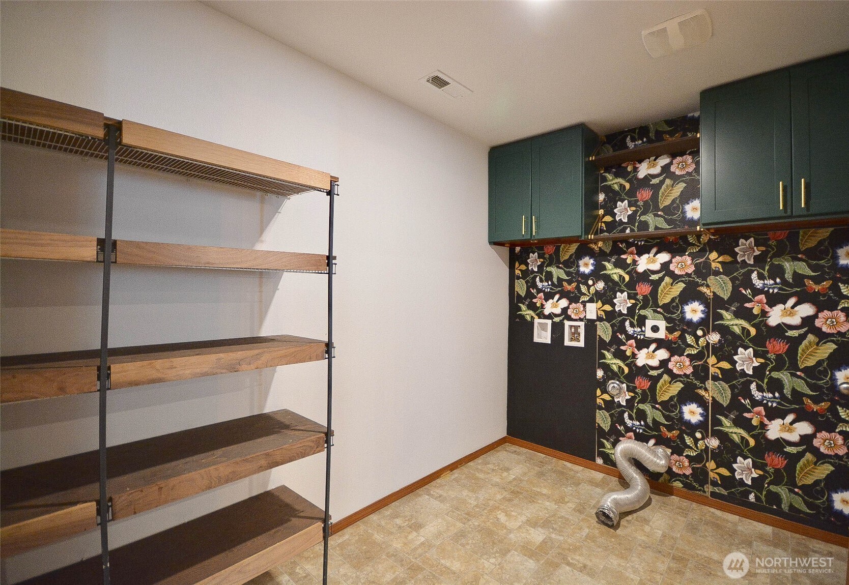 2011 Pleasure Drive SE, Tumwater, WA 98501