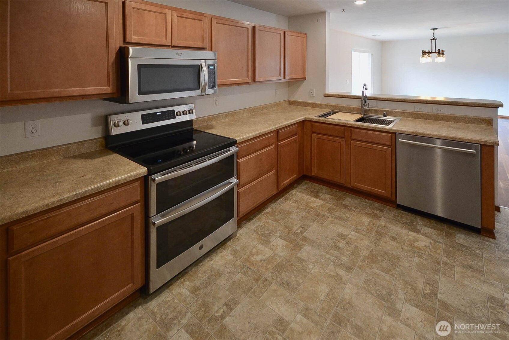 2011 Pleasure Drive SE, Tumwater, WA 98501