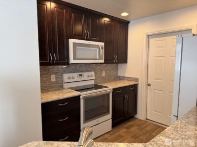 23512 55 Avenue S #16, Kent, WA 98032 - Photo 2