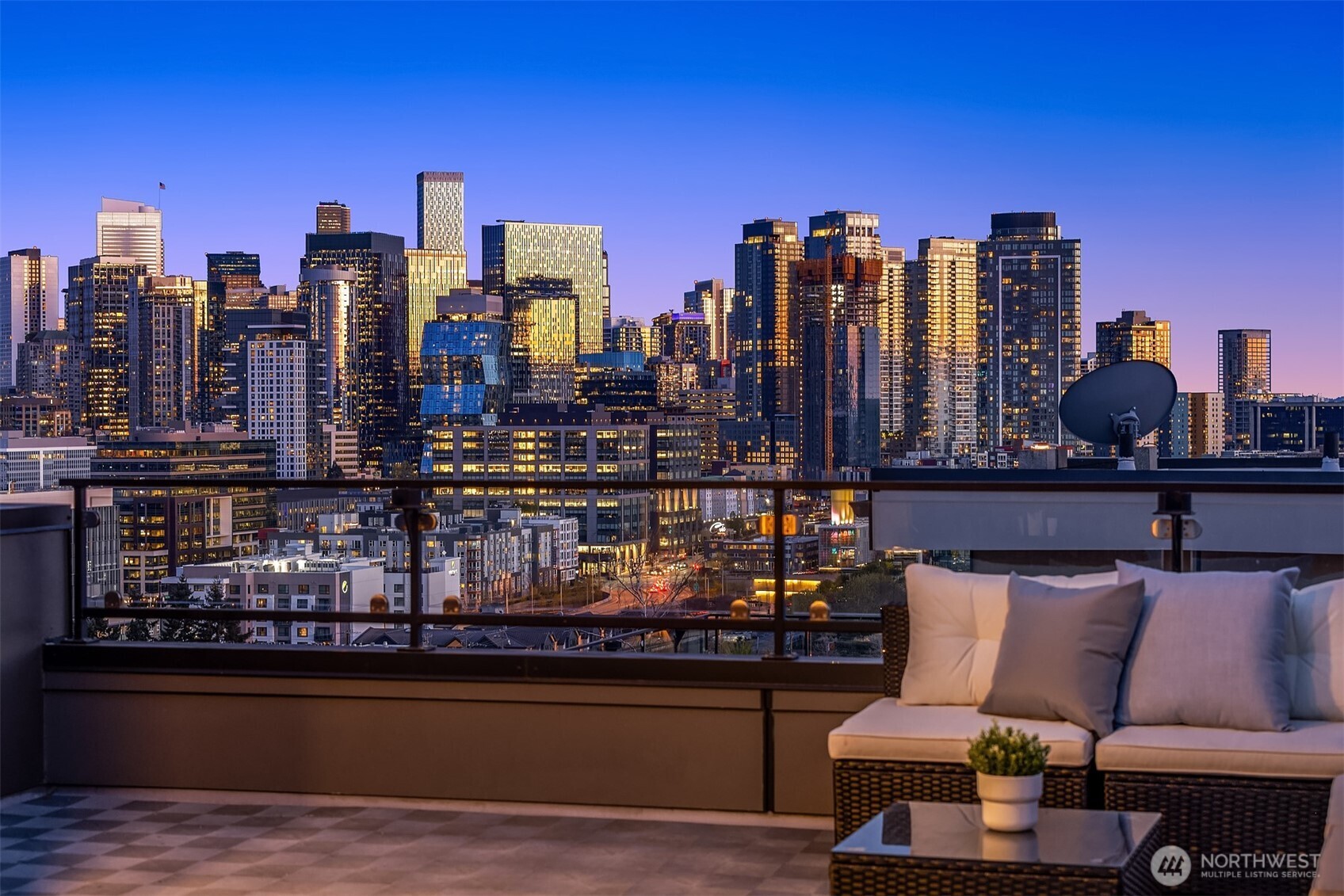1122 5th Avenue N, Seattle, WA 98109